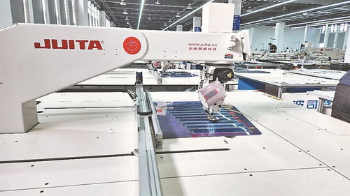 波司登哈爾濱工廠力爭年產(chǎn)30萬件羽絨服